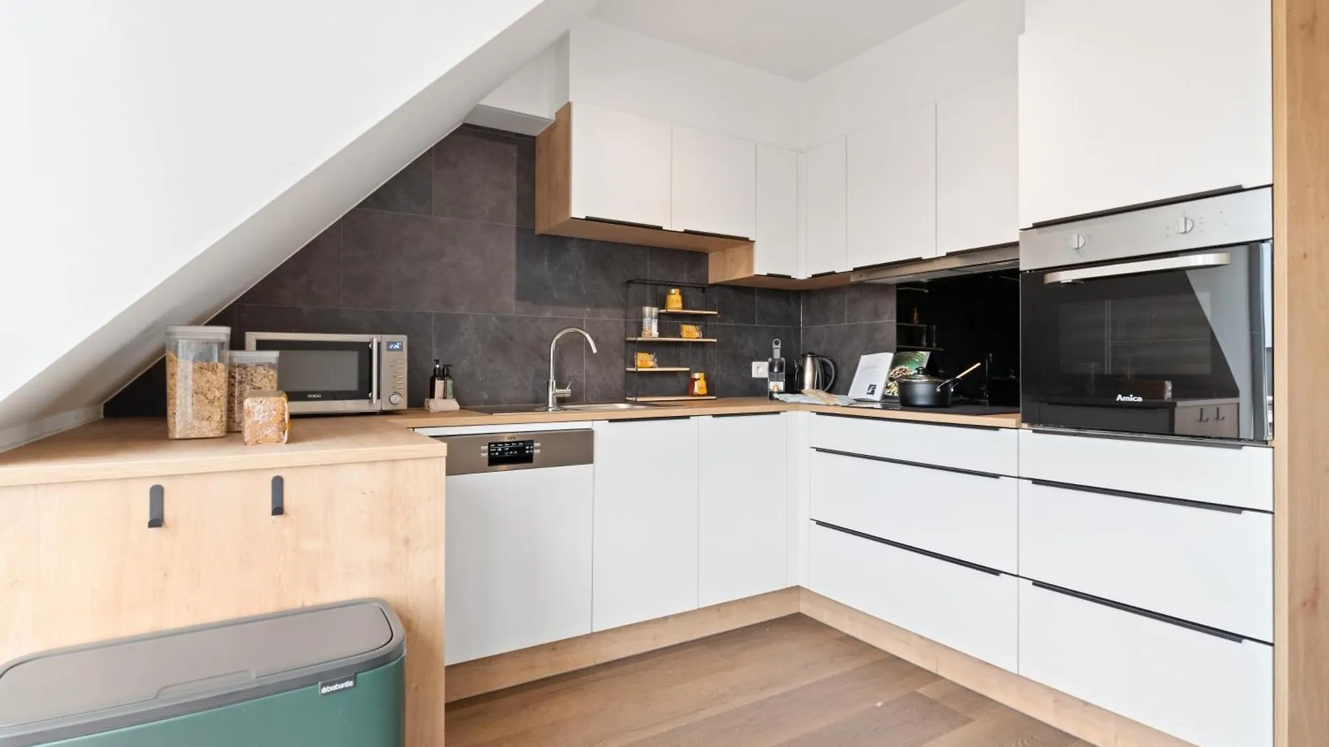 The Amandine View - Prime Location In Ostend Belgium