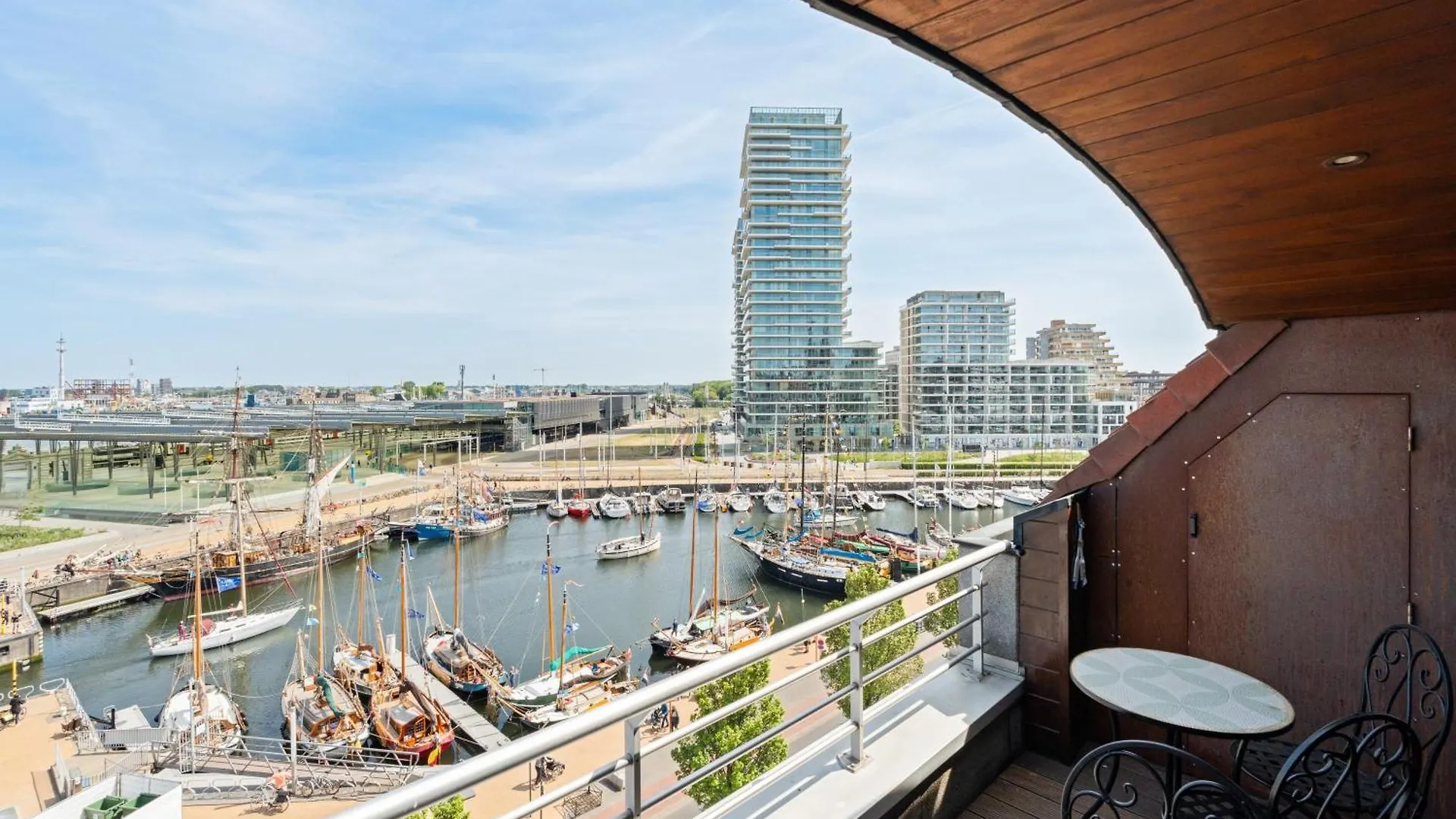 The Amandine View - Prime Location In Ostend