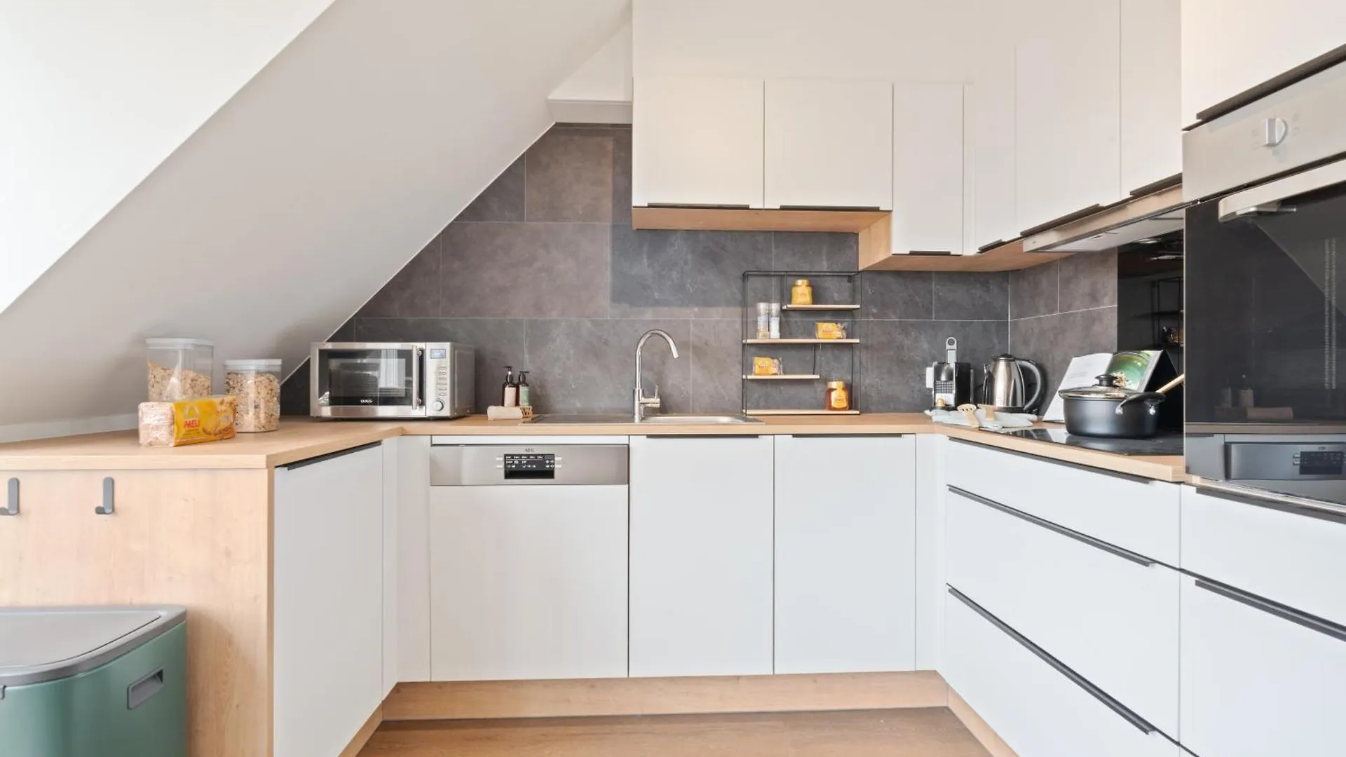 The Amandine View - Prime Location In Ostend